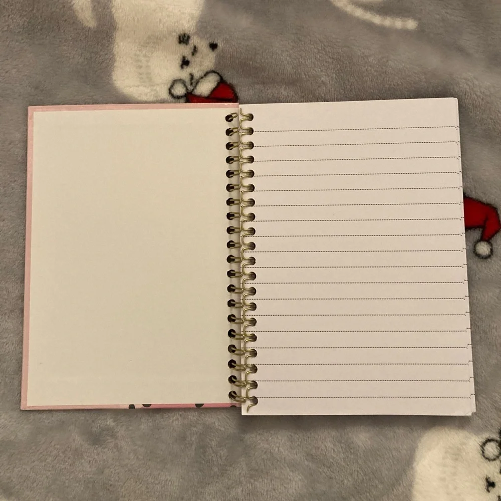 Notebook - Picture 2 of 5
